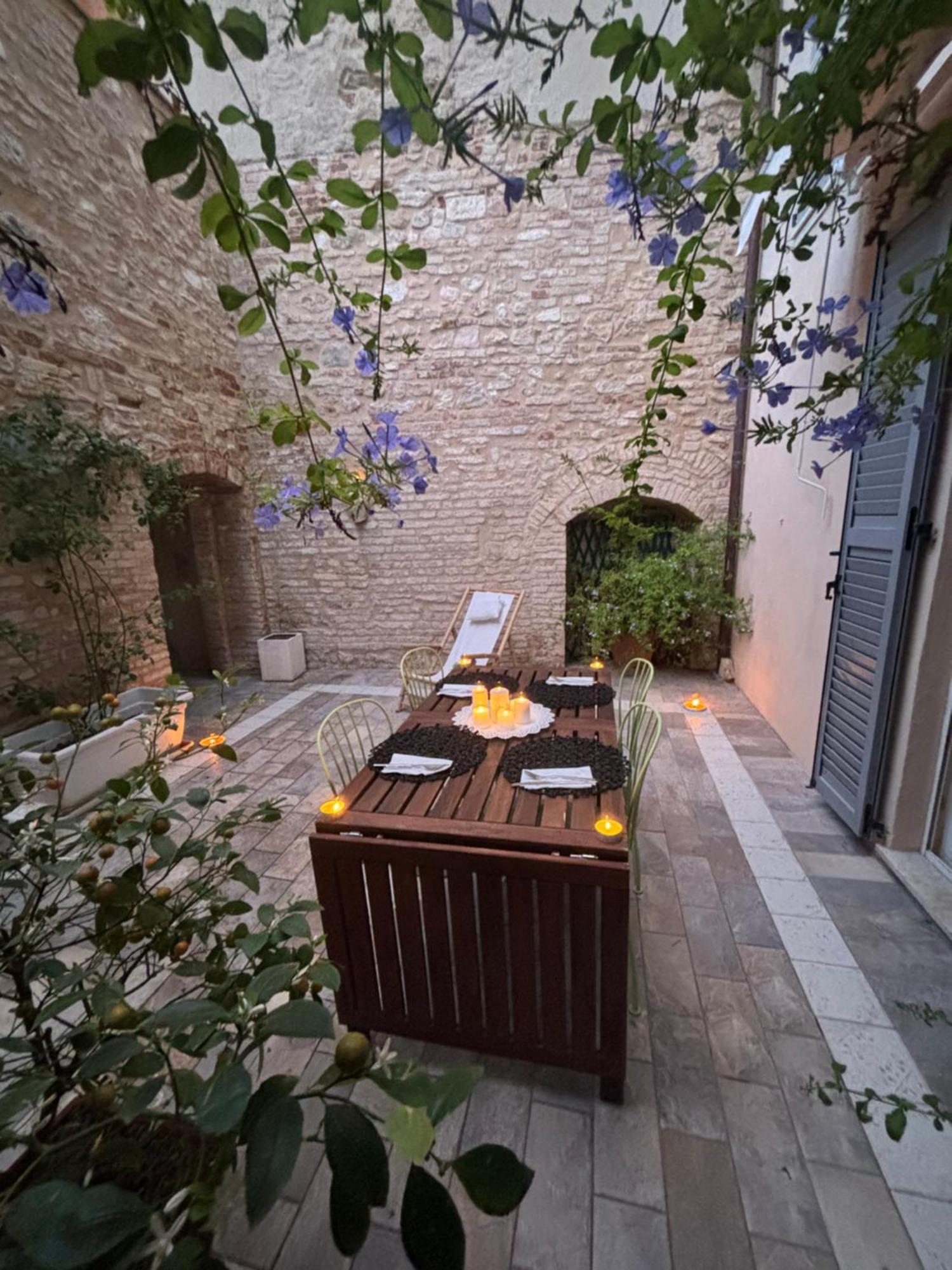 Domus Mirabilis Homestay Анкона Екстер'єр фото